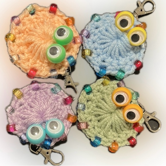 New Fidget Friend Lobster Claw Clasp Bookbag Luggage Keychain Purse Charm 4 PCS - Picture 1 of 6